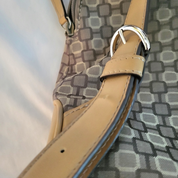 Nine West Camel Tan Small Mini Backpack Bag Pockets Clean No Wear Cloth - Picture 8 of 12